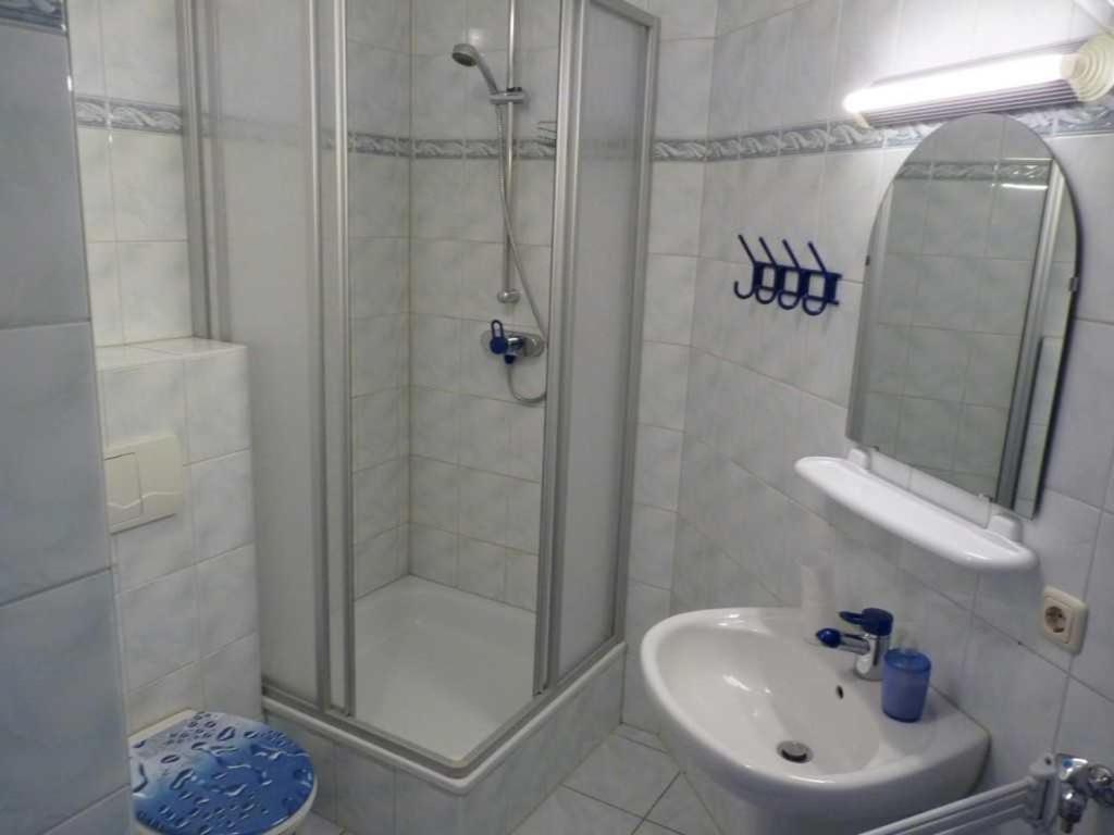 Ferienwohnung "Am Yachthafen" Objekt Id 12104-7 Waren  Bagian luar foto